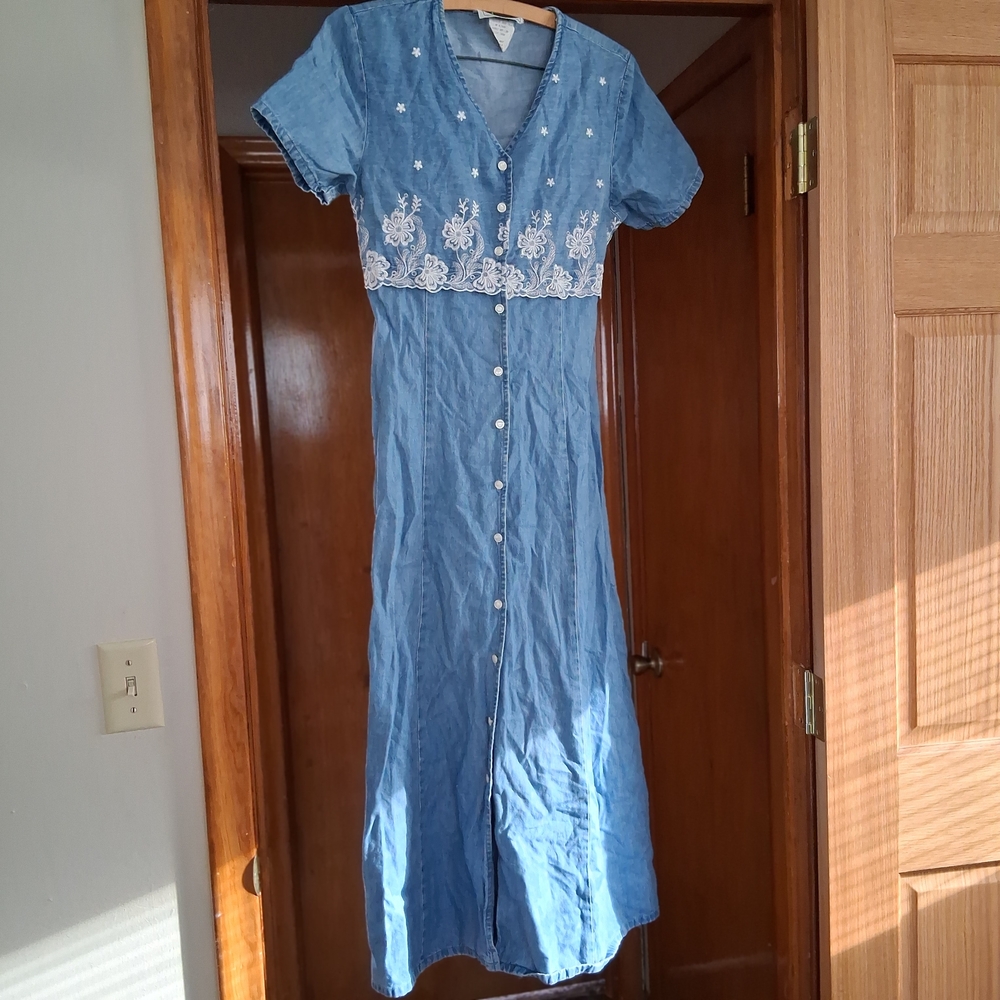 Chic Denim Blue Maxi Dress with White Embroidery